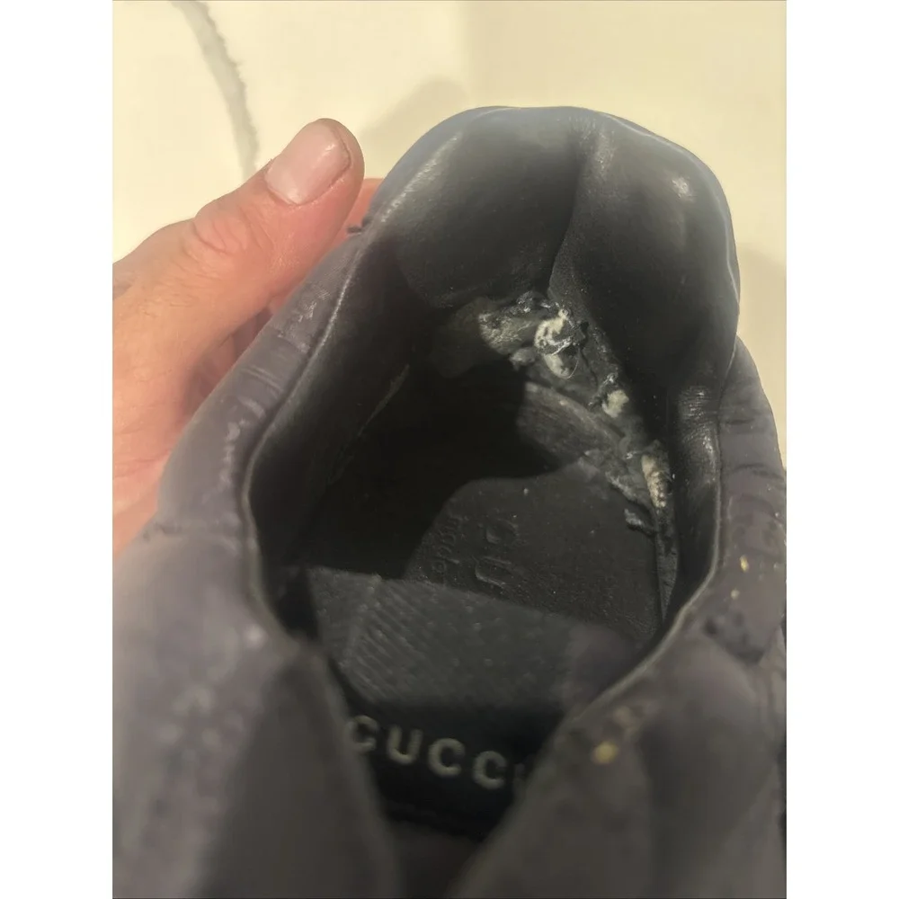 Gucci right shoe